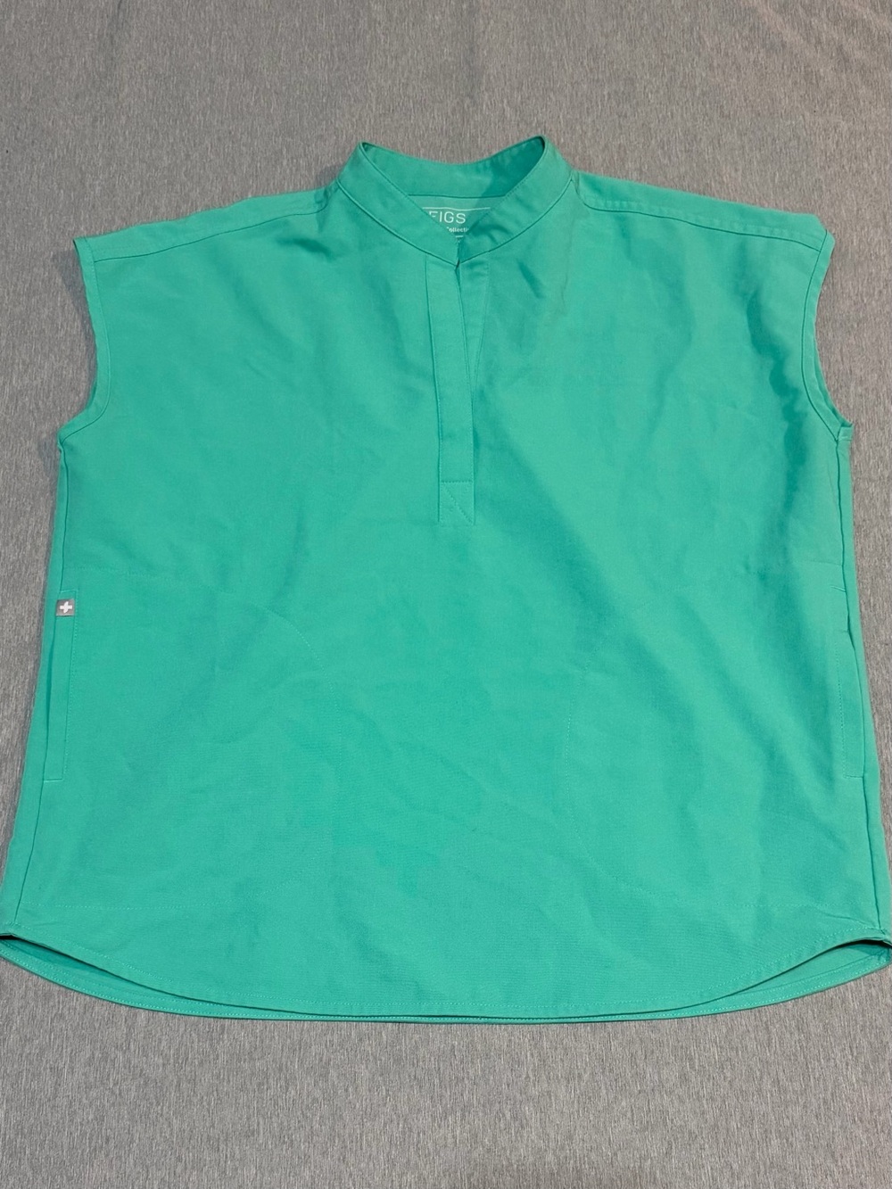 FIGS Rafaela Oversized Scrub Top & Zamora Jogger Set Small Teal Green - Picture 2 of 10
